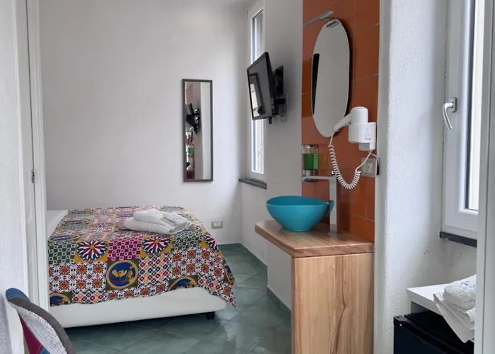 Alojamento de Acomodação e Pequeno-almoço Don Lui 4*